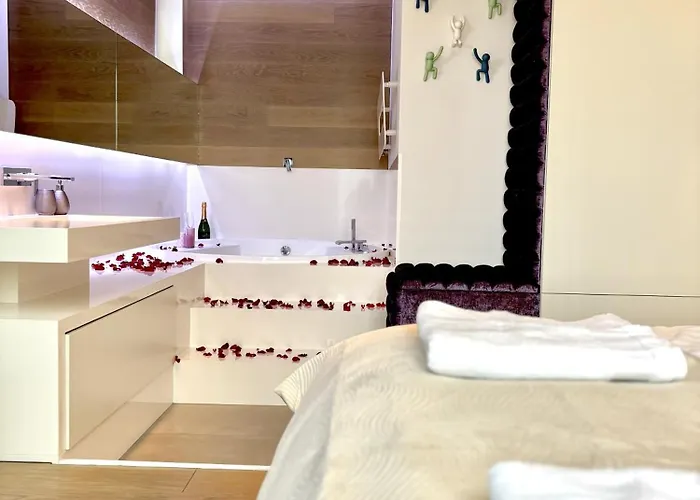 Sky & Luxury アパート *