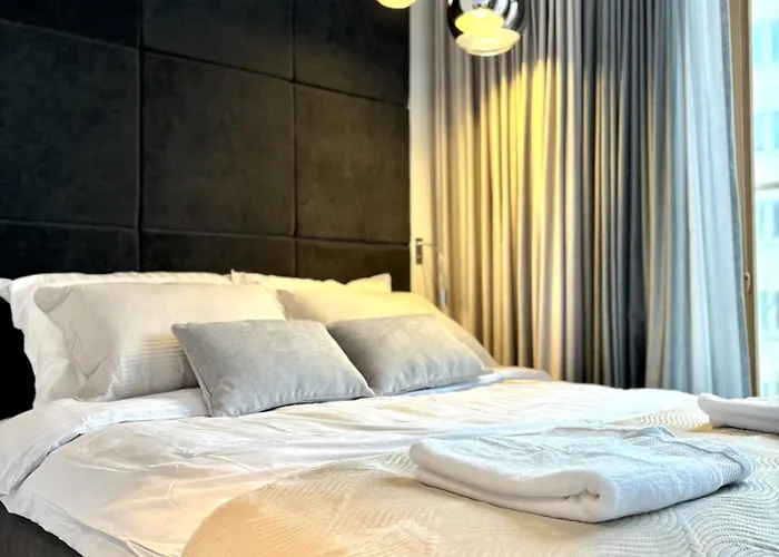 アパート Sky & Luxury